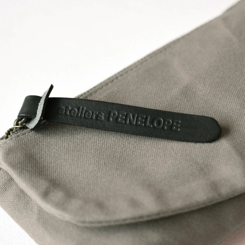 ateliers PENELOPE - Cargo Pouch - Gray