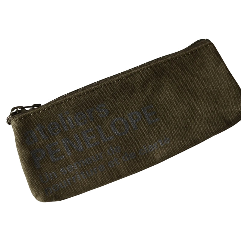 ateliers PENELOPE - #6 AP Pen Case - Charcoal / Logo print: Light gray